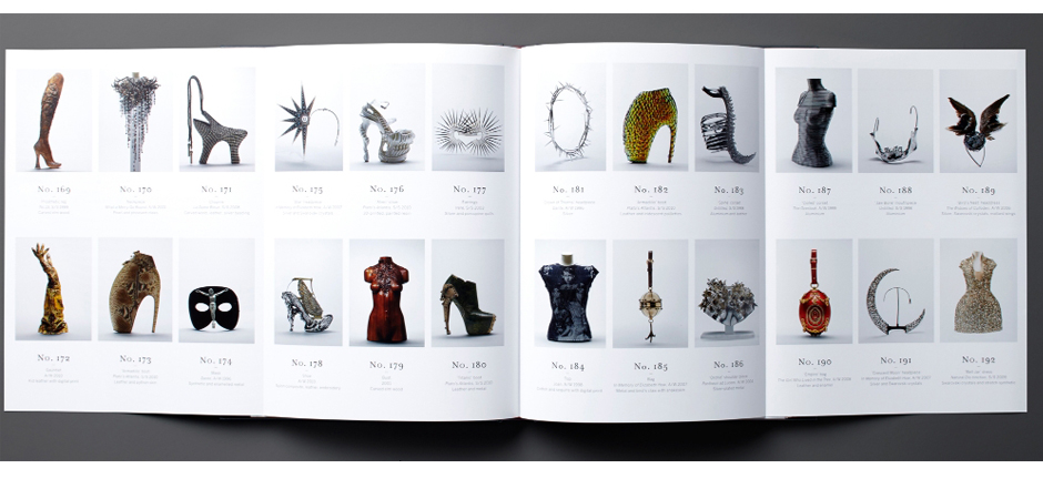Книга ALEXANDER MCQUEEN book - фото №4