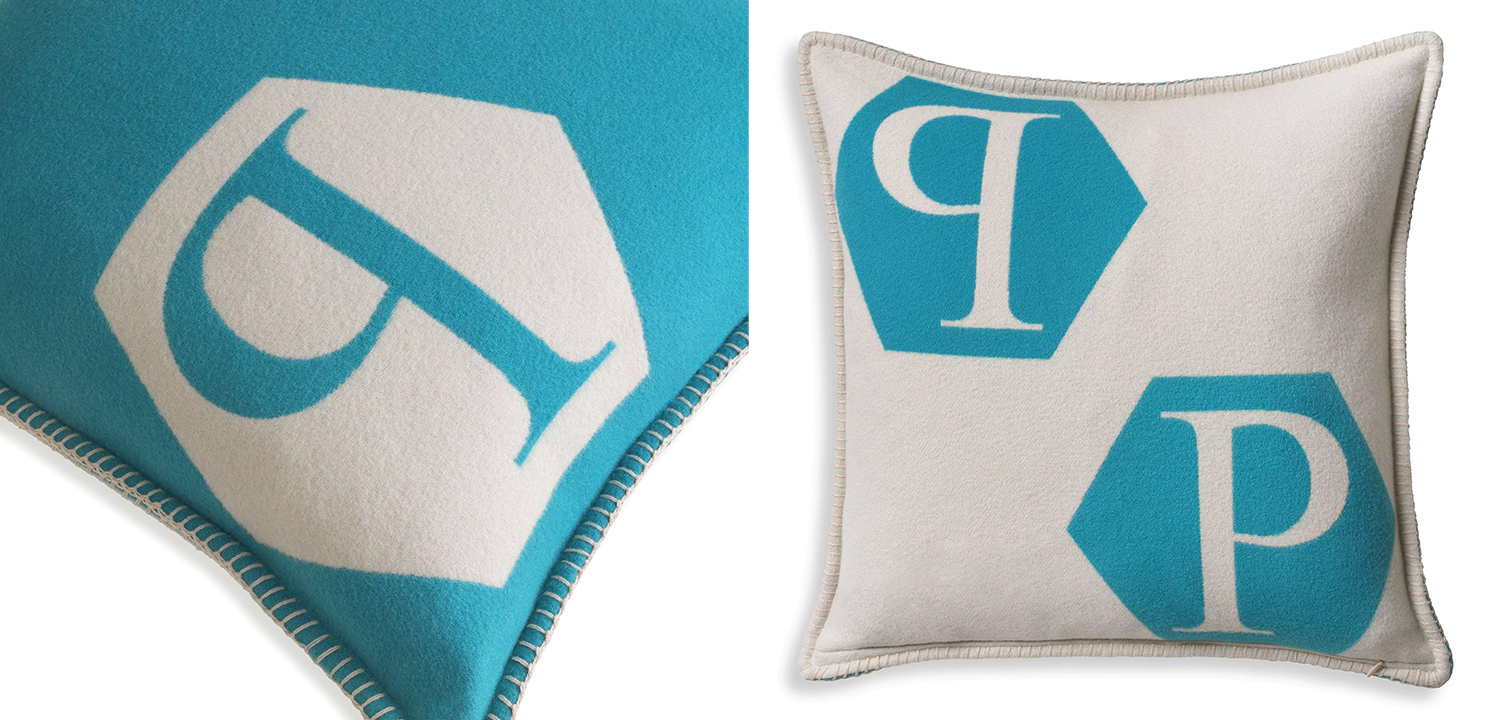 Подушка Philipp Plein Cushion Cashmere PP Logo 65 x 65 Blue - фото