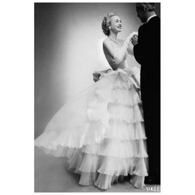  Belle of the ball in Balenciaga Vogue 1951   -- | Loft Concept 