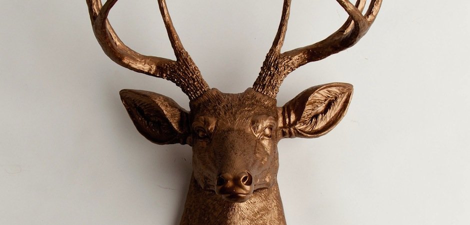 Голова оленя - Бронзовая с бронзовыми рогами - фото №2