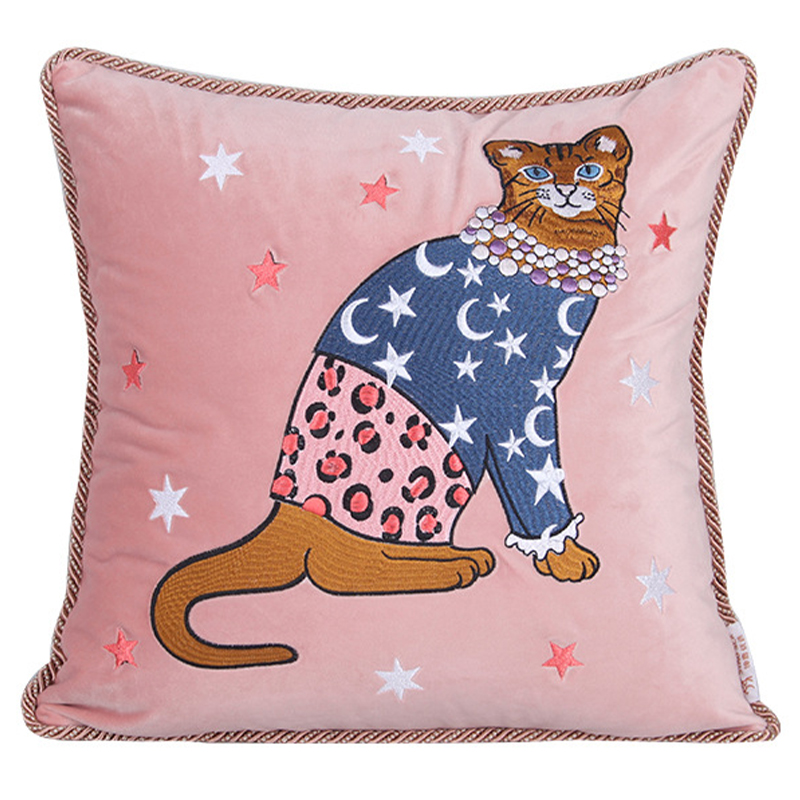     Magic Cat Embroidery Cushion      -- | Loft Concept 