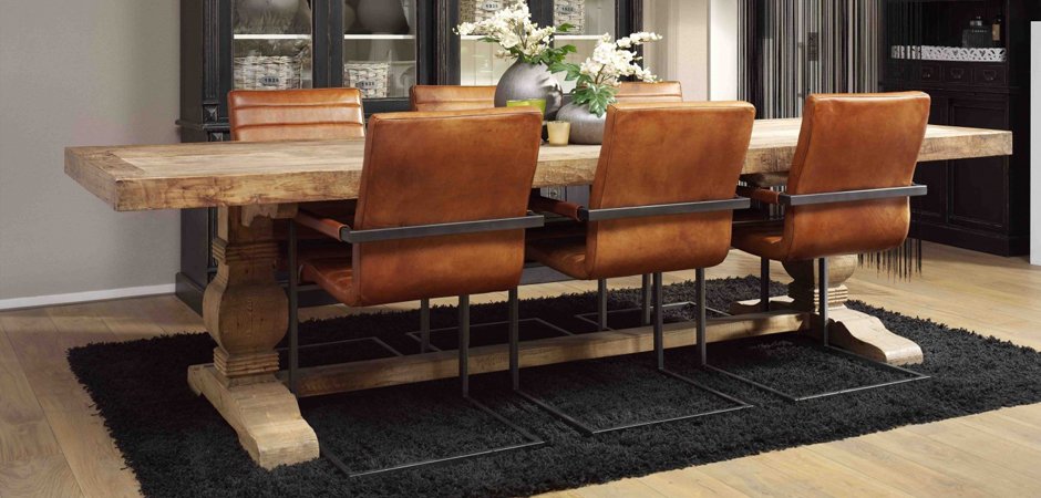 Кожаный стул с подлокотником Loft Stool Eleonora Swan Кожаный стул с подлокотником Loft Stool Eleonora Swan - Loft-Concept в Ростове-на-Дону