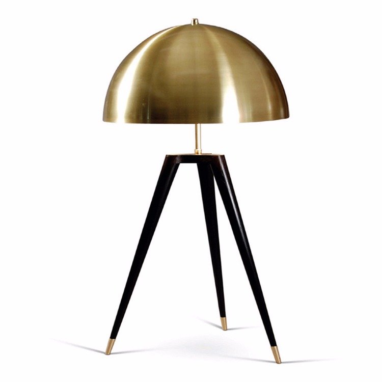   Matthew Fairbank Fife Tripod Table Lamp     -- | Loft Concept 