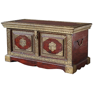 Сундук с латунной чеканкой Kanta Indian Inlaid Chest