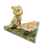 Подсвечник с фигуркой тигра из бронзы и натурального камня змеевик Stone Candlestick варинант исполнения - 1 | Loft Concept в Ростове-на-Дону