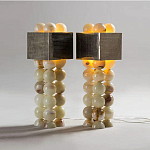 Настольная лампа с основанием из 24 выточенных сферических камней Through Stone варинант исполнения - 2 | Loft Concept в Ростове-на-Дону