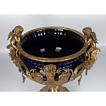 Чаша темно-синего цвета с фигурками ангелов и рельефным декором Eden Garden porcelain and bronze варинант исполнения - 8 | Loft Concept в Ростове-на-Дону