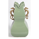 Ваза зеленого цвета из фарфора с бронзовыми ручками в виде драконов и рельефным цветочным декором Eden Garden porcelain and bronze варинант исполнения - 5 | Loft Concept в Ростове-на-Дону