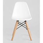 Пластиковый стул на ножках из массива бука Eames Small White варинант исполнения - 4 | Loft Concept в Ростове-на-Дону