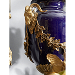 Подсвечник из темно-синего фарфора с бронзовыми элементами и цветами Eden Garden варинант исполнения - 7 | Loft Concept в Ростове-на-Дону