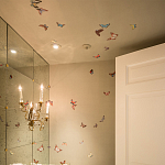 Обои ручная роспись Butterflies Icarus on Rose Shadow metallic silk варинант исполнения - 1 | Loft Concept в Ростове-на-Дону