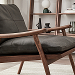 Кресло c каркасом из массива дерева и мягкой кожаной обивкой Walnut Armchair варинант исполнения - 6 | Loft Concept в Ростове-на-Дону