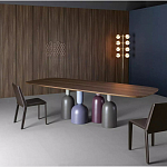 Обеденный стол деревянный с разноцветными фигурными ножками Cop варинант исполнения - 2 | Loft Concept в Ростове-на-Дону