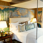 Обои ручная роспись Bamboo River Blossom Original colourway on Deep Rich Gold gilded paper with pearlescent antiquing варинант исполнения - 4 | Loft Concept в Ростове-на-Дону