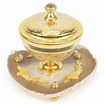 Икорница с декором "Три рыбки" с гравировкой на подставке из натурального камня Агат Decorative Cavair Dishes варинант исполнения - 1 | Loft Concept в Ростове-на-Дону