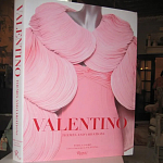 Подарочная Книга Valentino: Themes and Variations варинант исполнения - 3 | Loft Concept в Ростове-на-Дону