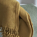 Плед из шерсти цвета охры с бахарамой Waffle Comfort варинант исполнения - 5 | Loft Concept в Ростове-на-Дону