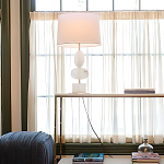 Настольная лампа на фигурном мраморном основании Conundrum варинант исполнения - 5 | Loft Concept в Ростове-на-Дону