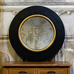 Зеркало в черной фактурной раме с золотым кантом Summon the Light варинант исполнения - 4 | Loft Concept в Ростове-на-Дону