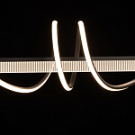 Люстра линейная черного цвета с волнообразным металлическим элементом Luke Lampco Tracer Lamp варинант исполнения - 4 | Loft Concept в Ростове-на-Дону