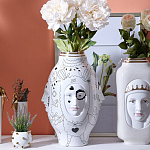 Ваза с декоративными лицами и графическими элементами в виде сердец и символов Faces of Imagination варинант исполнения - 5 | Loft Concept в Ростове-на-Дону