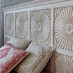 Двуспальная кровать из массива манго с резьбой Olan Grey Mango Bed варинант исполнения - 2 | Loft Concept в Ростове-на-Дону