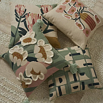 Подушка с цветочным принтом Blooming Elegance Lily варинант исполнения - 5 | Loft Concept в Ростове-на-Дону