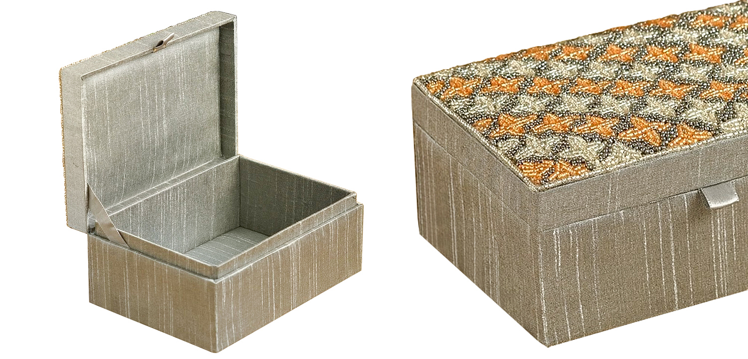 Шкатулка с вышивкой из бисера Sutara Beads Embroidery Box Шкатулка с вышивкой из бисера Sutara Beads Embroidery Box - Loft-Concept в Ростове-на-Дону