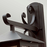 Настенный фонарь черного цвета в форме фонаря с решетчатым плафоном и фактурным стеклом Elstead Lighting варинант исполнения - 2 | Loft Concept в Ростове-на-Дону