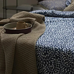 Постельное белье темно-синего цвета с рисунком Blossom Essence Sophie варинант исполнения - 7 | Loft Concept в Ростове-на-Дону