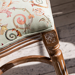 Барный стул из массива бука светло-зеленый с растительным орнаментом Raffael Angel Green Bar stool варинант исполнения - 2 | Loft Concept в Ростове-на-Дону