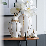 Ваза с золотыми полосами на белом фоне Chinoiserie Ceramics варинант исполнения - 2 | Loft Concept в Ростове-на-Дону