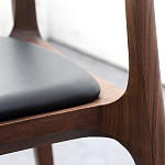 Стул деревянный с мягким сиденьем из черной натуральной кожи Moon Walnut Furniture варинант исполнения - 7 | Loft Concept в Ростове-на-Дону