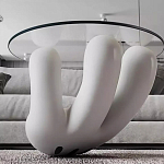 Дизайнерский журнальный стол с круглой прозрачной столешницей на белом фигурном основании Luqak варинант исполнения - 3 | Loft Concept в Ростове-на-Дону