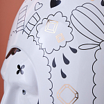 Ваза с декоративными лицами и графическими элементами в виде сердец и символов Faces of Imagination варинант исполнения - 9 | Loft Concept в Ростове-на-Дону