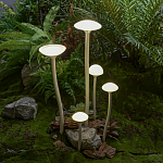 Уличный светильник с пятью матовыми плафонами в форме грибов на высоких изогнутых ножках Mushroom Shape варинант исполнения - 1 | Loft Concept в Ростове-на-Дону