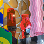 Настольное дизайнерское зеркало Poltronova Vanitas Rosso Franci Mirror and Photo Holder варинант исполнения - 7 | Loft Concept в Ростове-на-Дону