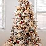 Заснеженная Новогодняя Ель с золотыми листьями и цветами в комплекте варинант исполнения - 1 | Loft Concept в Ростове-на-Дону