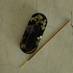 Подставка под благовония из эпоксидной смолы с цветами черная Epoxy Resin Flowers Incense Oval Stand Black варинант исполнения - 3 | Loft Concept в Ростове-на-Дону