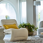 Кресло изогнутое с обивкой из ткани букле Smooth Bend Boucle Chair варинант исполнения - 9 | Loft Concept в Ростове-на-Дону