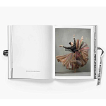 Подарочное издание про феминизм в моде Марии Грации Кьюри Her Dior Maria Grazia Chiuris New Voice варинант исполнения - 3 | Loft Concept в Ростове-на-Дону