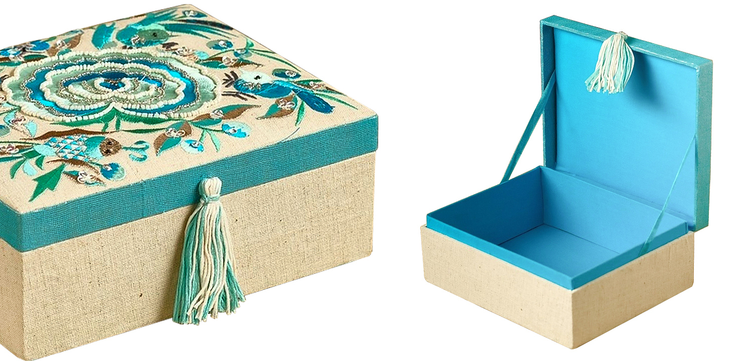 Шкатулка с вышивкой из бисера Kelley Beads Embroidery Box Шкатулка с вышивкой из бисера Kelley Beads Embroidery Box - Loft-Concept в Ростове-на-Дону