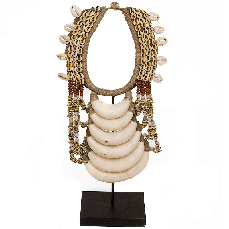     Beige Shells Necklace     -- | Loft Concept 