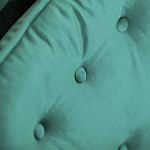 Кресло с мягкой обивкой из велюра на 4-х ножках из массива березы Scarlett Armchair green варинант исполнения - 4 | Loft Concept в Ростове-на-Дону