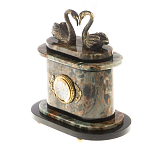 Часы настольные из натурального камня с декором в виде двух лебедей Swans Stone Clock варинант исполнения - 2 | Loft Concept в Ростове-на-Дону