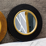 Зеркало в черной фактурной раме с золотым кантом Summon the Light варинант исполнения - 7 | Loft Concept в Ростове-на-Дону