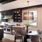 Люстра цвета латунь с 6-ю лампами свечами внутри цилиндрического абажура из черных металлических реек Kichler варинант исполнения - 8 | Loft Concept в Ростове-на-Дону