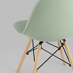 Пластиковый стул на ножках из массива бука Eames Mint варинант исполнения - 6 | Loft Concept в Ростове-на-Дону
