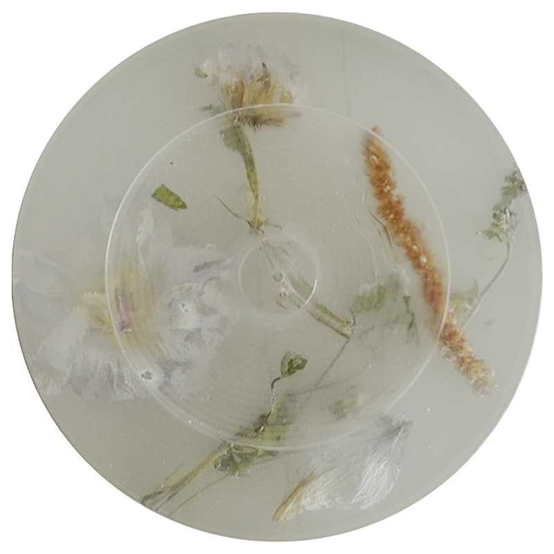           Epoxy Resin Flowers Incense Stand White   -- | Loft Concept 