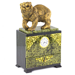 Часы настольные с декором в виде медведя и выдвижным ящиком из натурального камня Змеевик Bear Stone Clock варинант исполнения - 2 | Loft Concept в Ростове-на-Дону